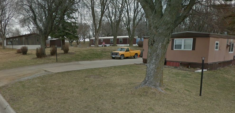 Villa Village: 2404 N 8th St, Red Oak, IA 51566